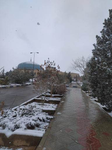 عکس دانشگاه آزاد اسلامی واحد خمینی شهر