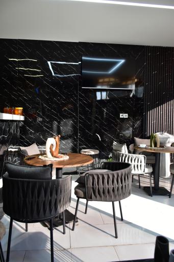 عکس کافه وانا