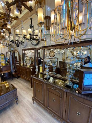 عکس فروشگاه چوب رنگ اخوان