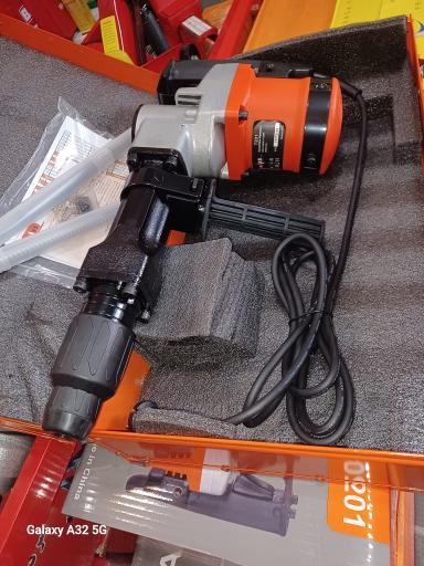 عکس بورس ابزار حیدری