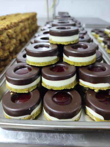 عکس کیک و شیرینی گندم طلا 