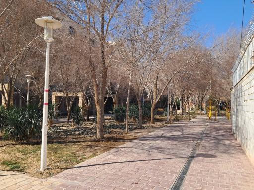 عکس بوستان شهیدان مهرداد و مسعود عزیزالهی