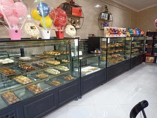 کافه قنادی بزرگ وافل