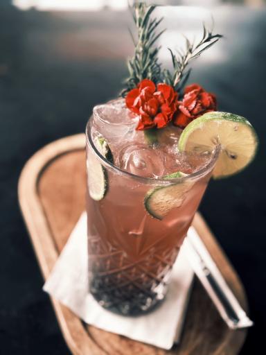 عکس کافه رستوران ژینورا