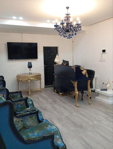 عکس سالن زیبایی گلونی