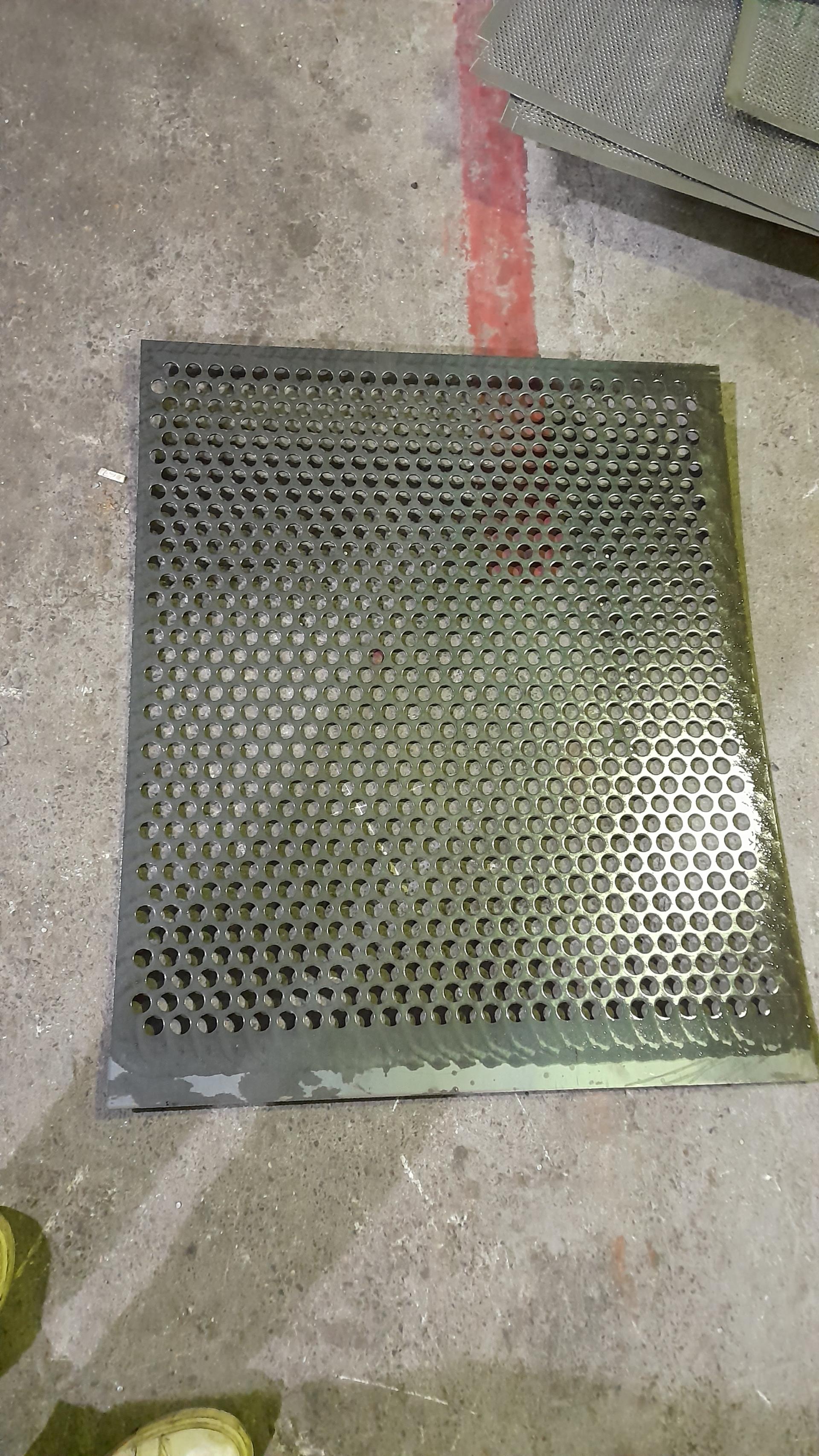 عکس پانچ و خم و برش فلزات امینی