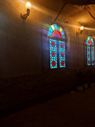 عکس رستوران و کباب طوری شاندیز مرینت