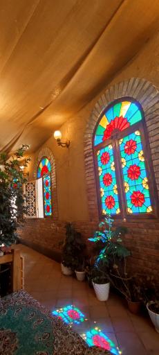 عکس رستوران و کباب طوری شاندیز مرینت