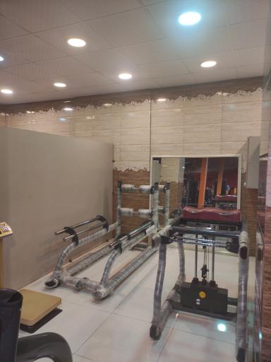 عکس مجموعه ورزشی نیوتن 