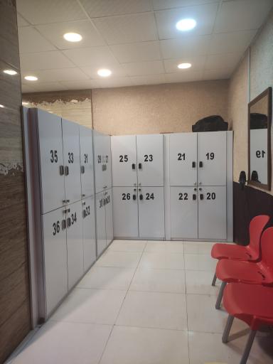 عکس مجموعه ورزشی نیوتن 