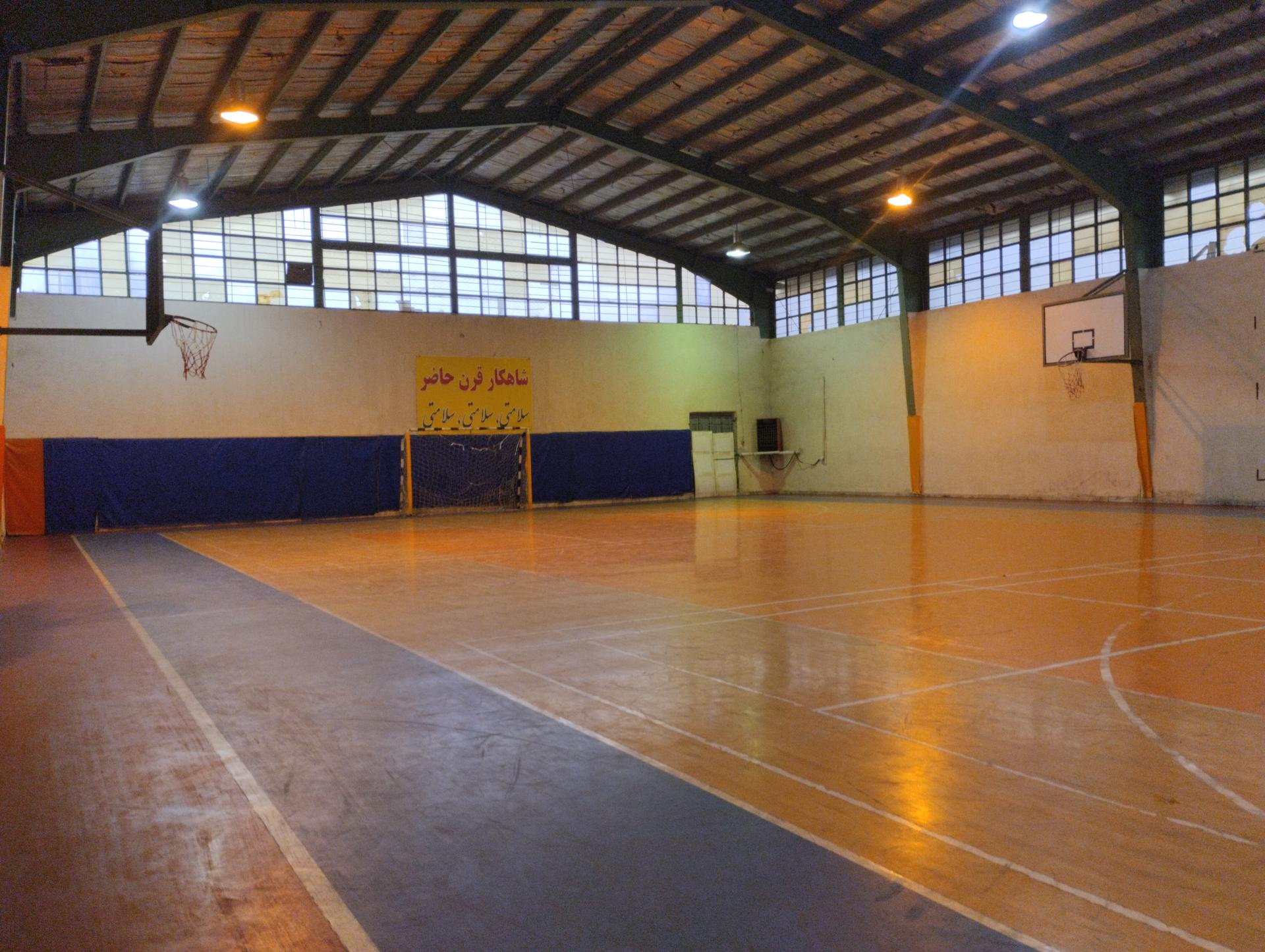 عکس سالن ورزشی راه آهن