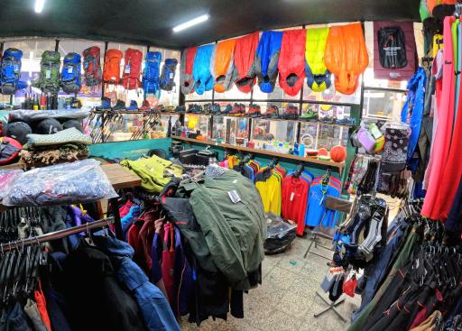 عکس فروشگاه تجهیزات کمپینگ تالیوزکمپ