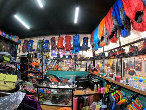 عکس فروشگاه تجهیزات کمپینگ تالیوزکمپ