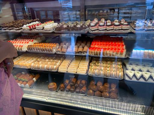 عکس شیرینی سرای کاخ