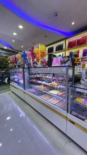 عکس شیرینی سرای کاخ