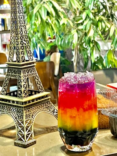 عکس کافی شاپ پاریس