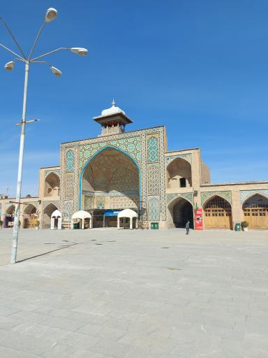 عکس حوض  و حیاط مسجد النبی