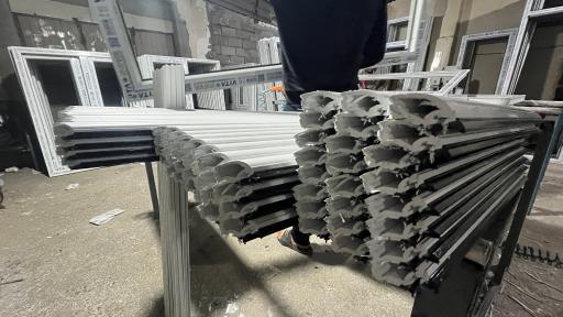 عکس تولیدی پنجره زندی