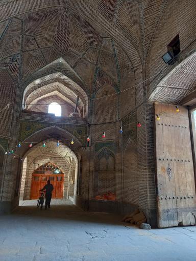 عکس حوض  و حیاط مسجد النبی