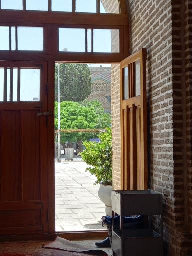 عکس حوض  و حیاط مسجد النبی