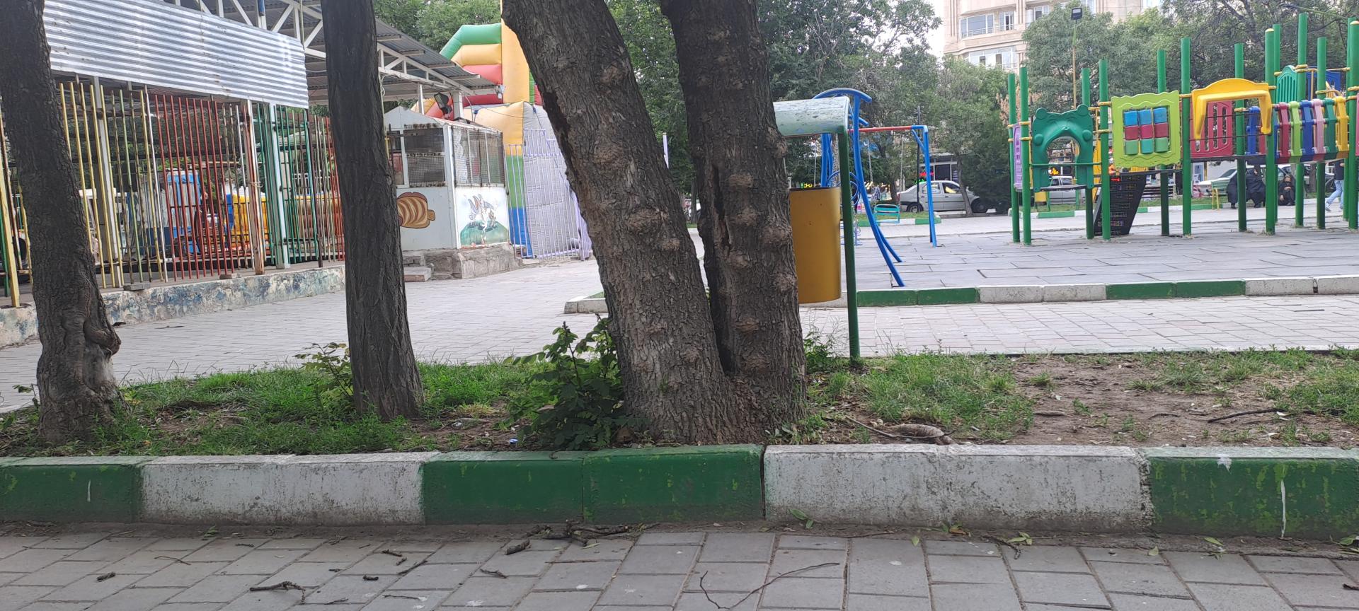 عکس وسایل بازی برقی پارک آرتا