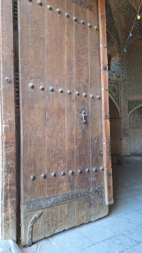عکس حوض  و حیاط مسجد النبی