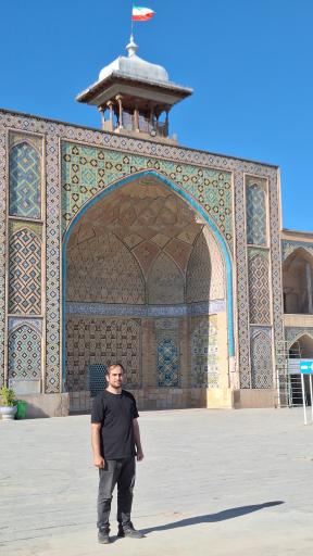 عکس حوض  و حیاط مسجد النبی