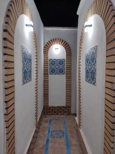 عکس بازسازی ساختمان بیاتی