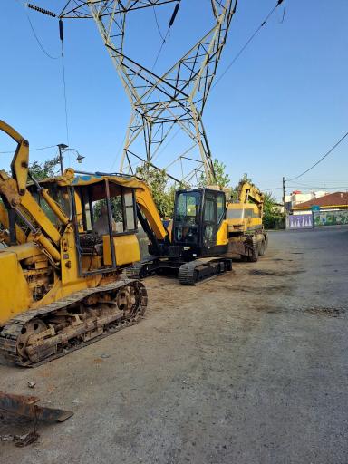 عکس خدمات بیل مکانیکی یوسفی