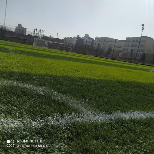 عکس زمین فوتبال چمن مصنوعی