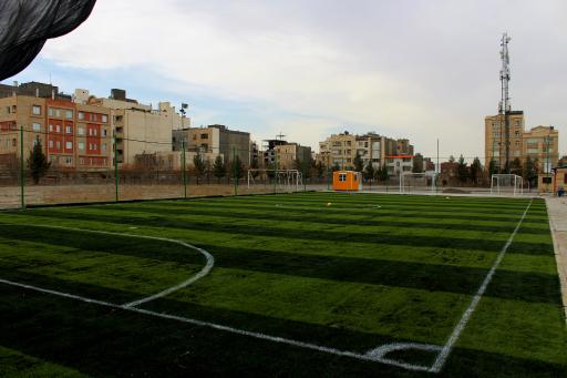 عکس زمین فوتبال چمن مصنوعی