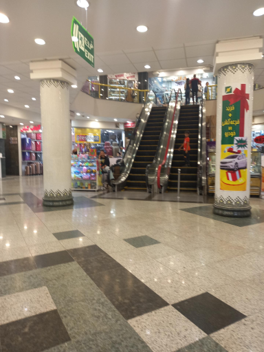 عکس پاساژ زیتون کیش