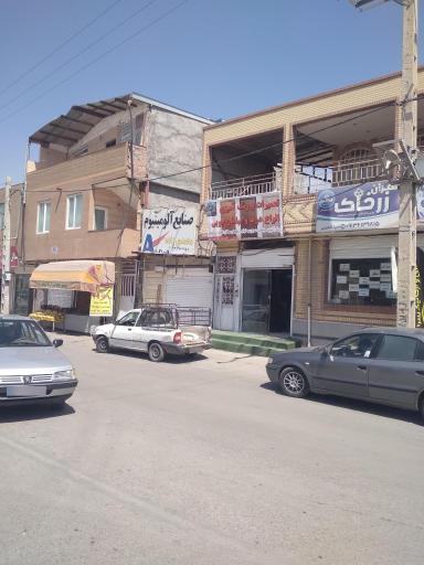 عکس تعمیرات و نقاشی چوب پورنعنایی