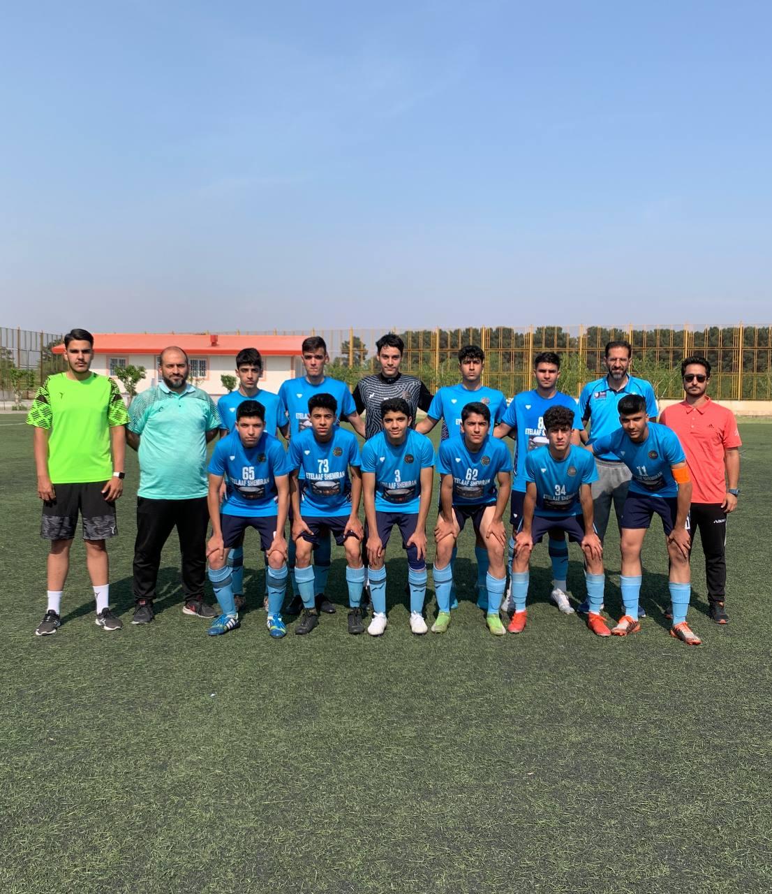 عکس زمین چمن مصنوعی فدک باقرشهر