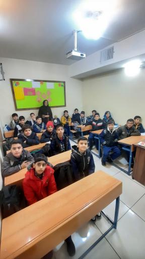 عکس دبستان غیردولتی سروش