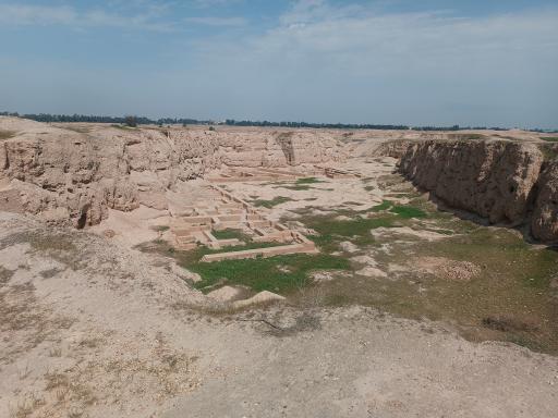 عکس کاخ آپادانای شوش