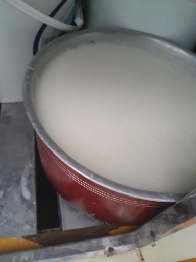 عکس لبنیات فروتن