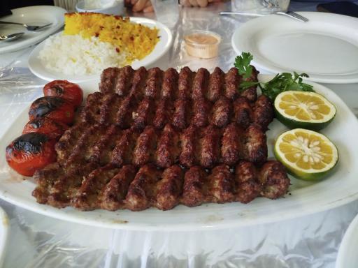 عکس چلو گوشت حاج حسن