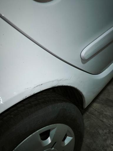 عکس نمایندگی ایران‌خودرو ۱۰۵۵