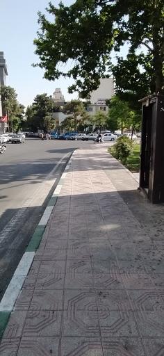 عکس فلکه سوم تهرانپارس (میدان سجادیه)