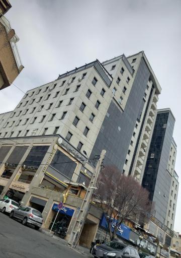 عکس مجتمع تجاری اداری الوند