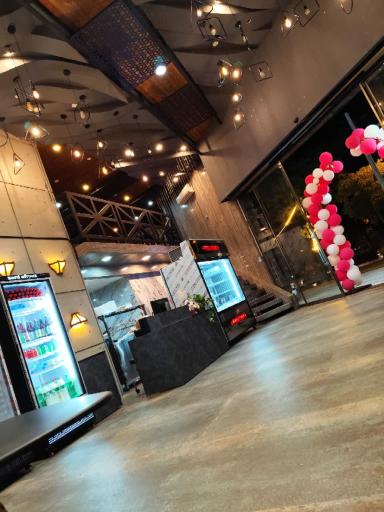 عکس کبابسرای شریفات