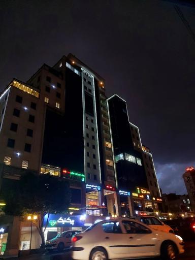 عکس مجتمع تجاری اداری الوند