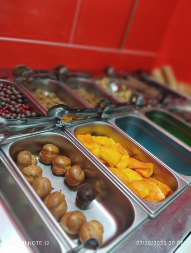 عکس سلف بستنی لبخند