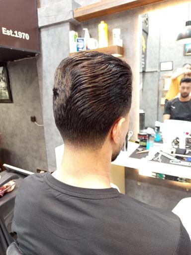 عکس آرایشگاه مردانه آزادی