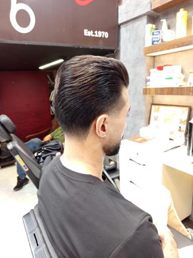 عکس آرایشگاه مردانه آزادی