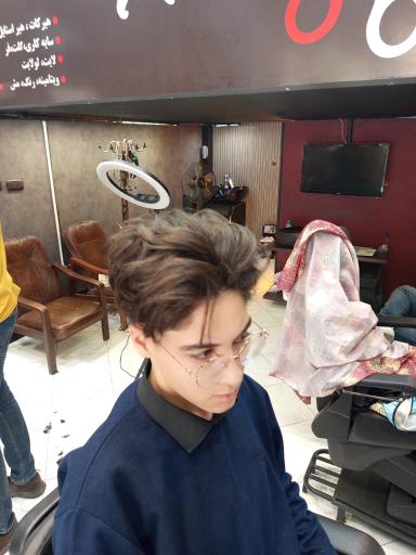 عکس آرایشگاه مردانه آزادی
