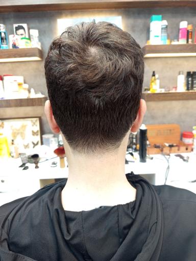 عکس آرایشگاه مردانه آزادی