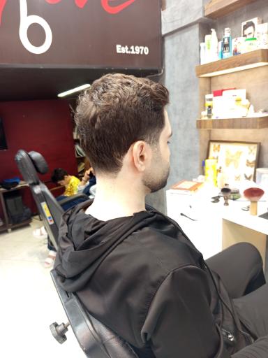 عکس آرایشگاه مردانه آزادی
