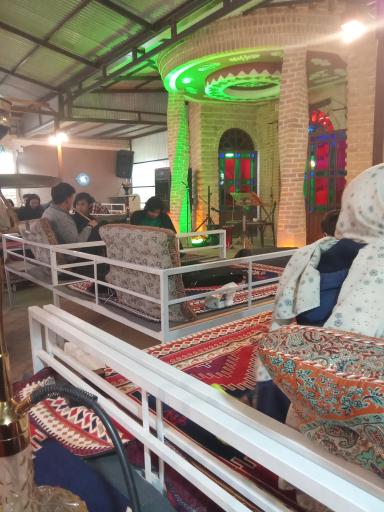 عکس رستوران باغ سرا